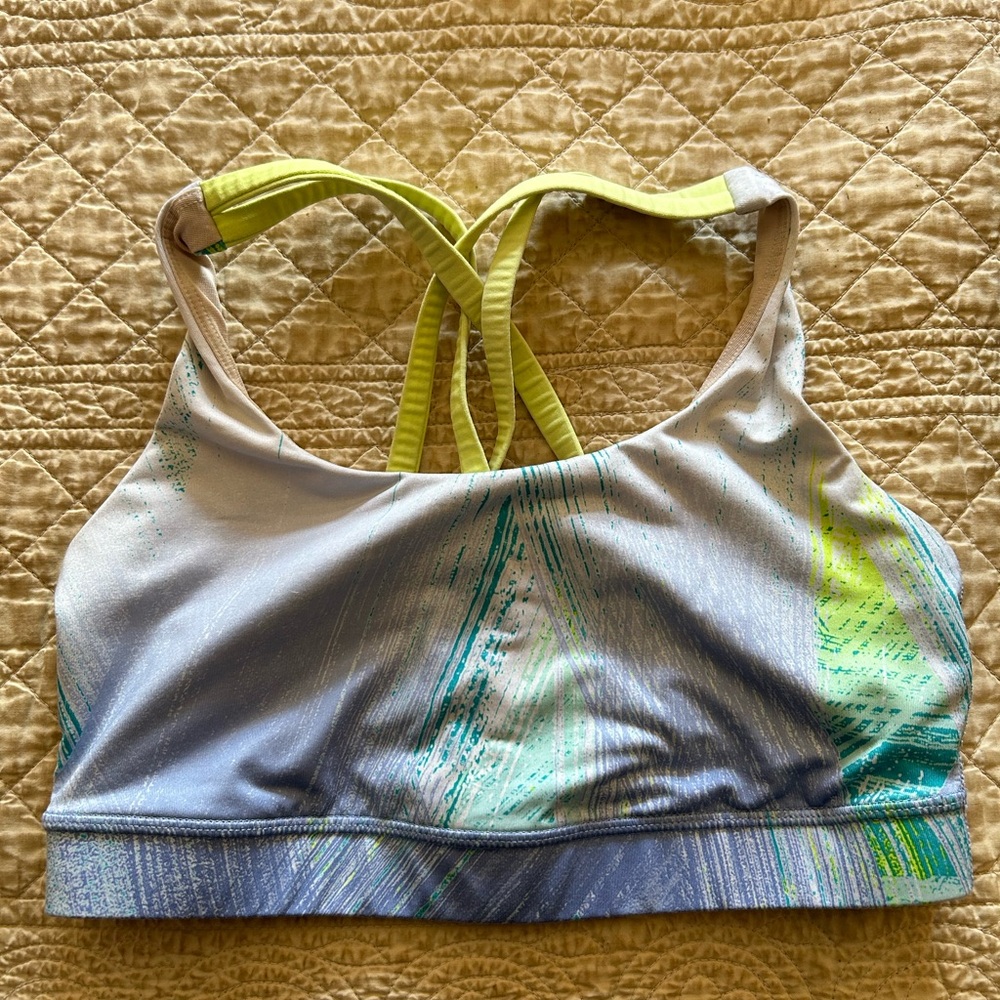 Lululemon sports bra, size small